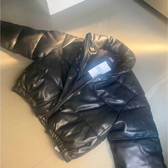 Zara black  faux leather puffer coat, zipper and snaps, s m l xl - Picture 5 of 6